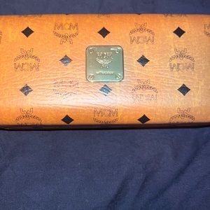 Mcm cognac pilot unisex sunglasses